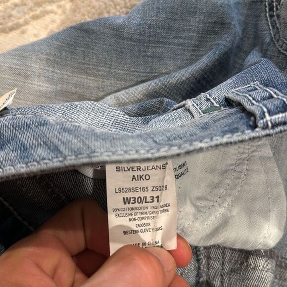 Silver Aiko flare original fit Distressed Jeans- NWT- size 30 x 31 chunky stitch - Picture 8 of 12